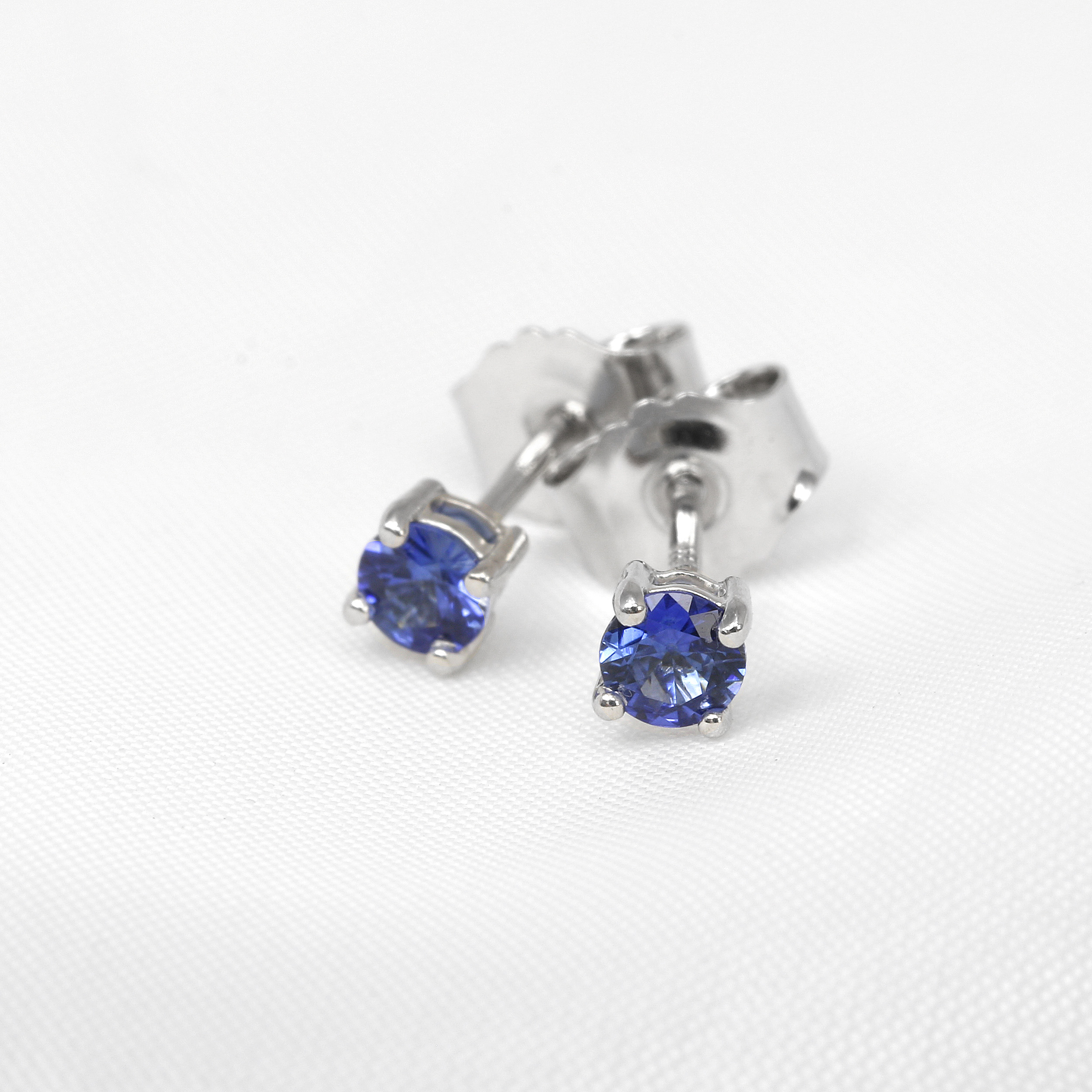 Sapphire Stud Earrings in 9ct White Gold