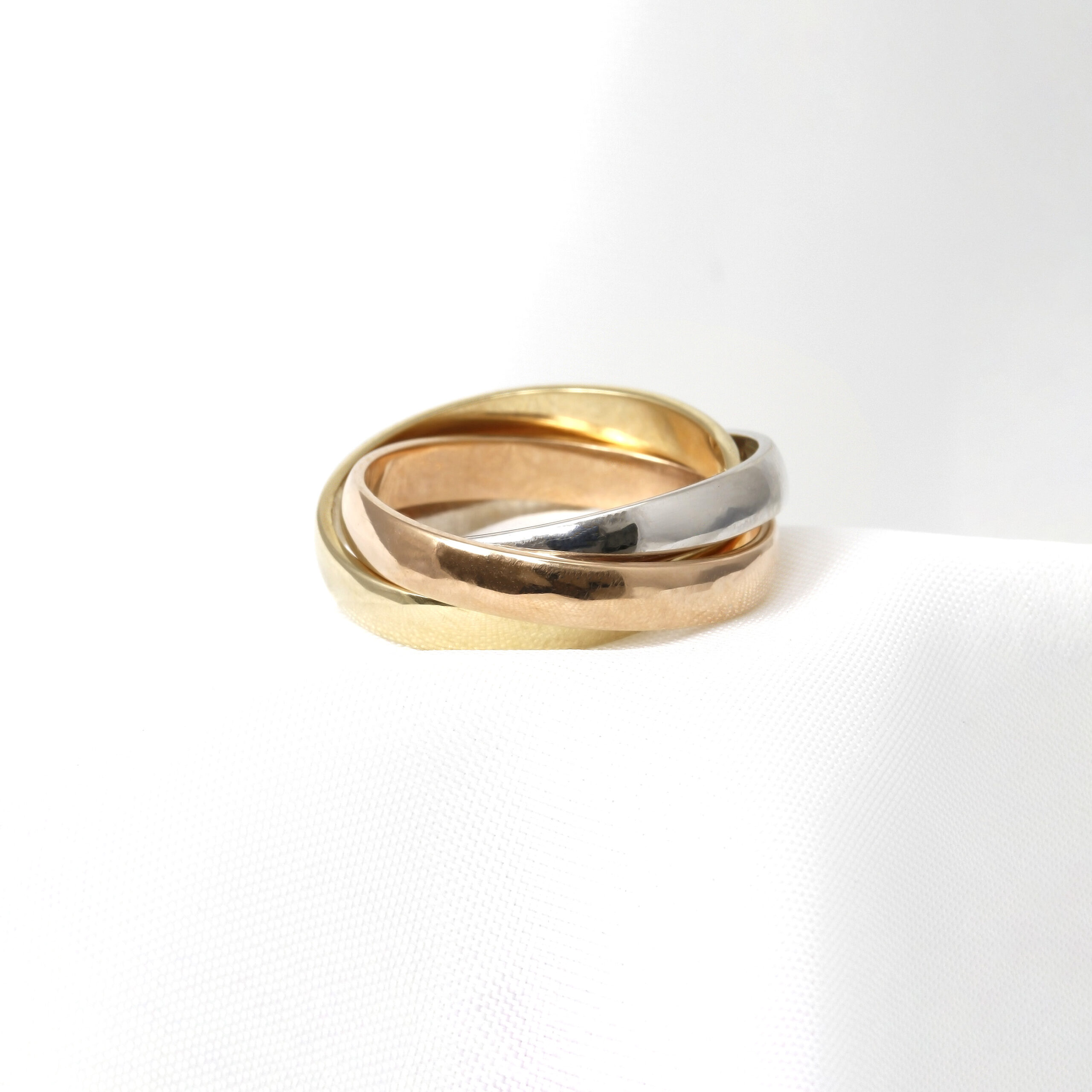 3mm Russian Wedding Ring in 9ct White, Yellow and Rose Gold