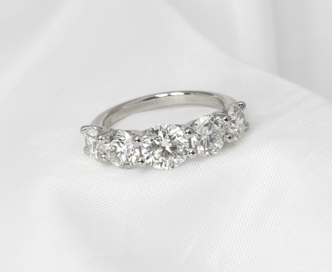 Graduated Five Stone Diamond Ring in Platinum