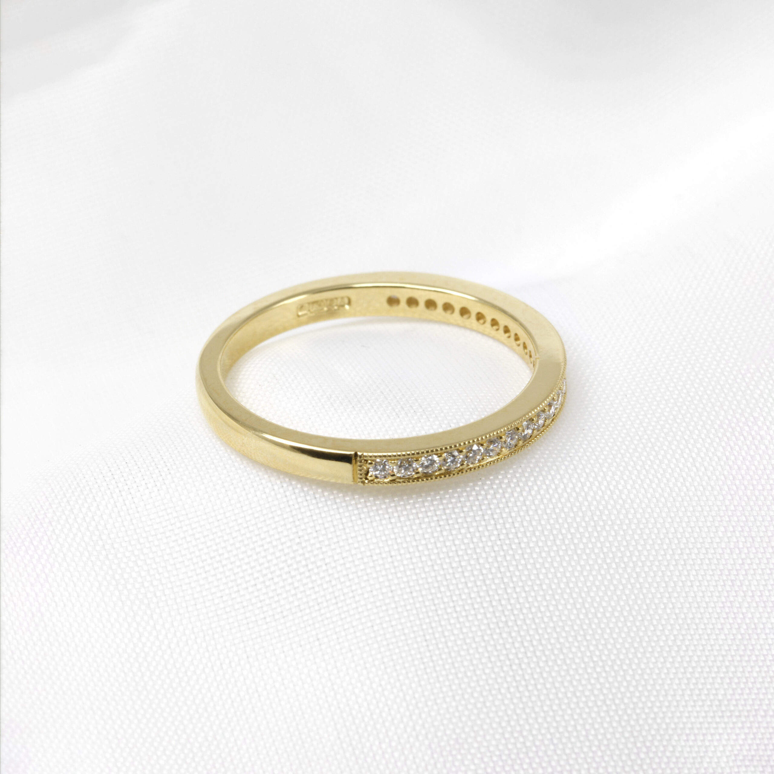 Grain Set Diamond Eternity Ring in 18ct Yellow Gold