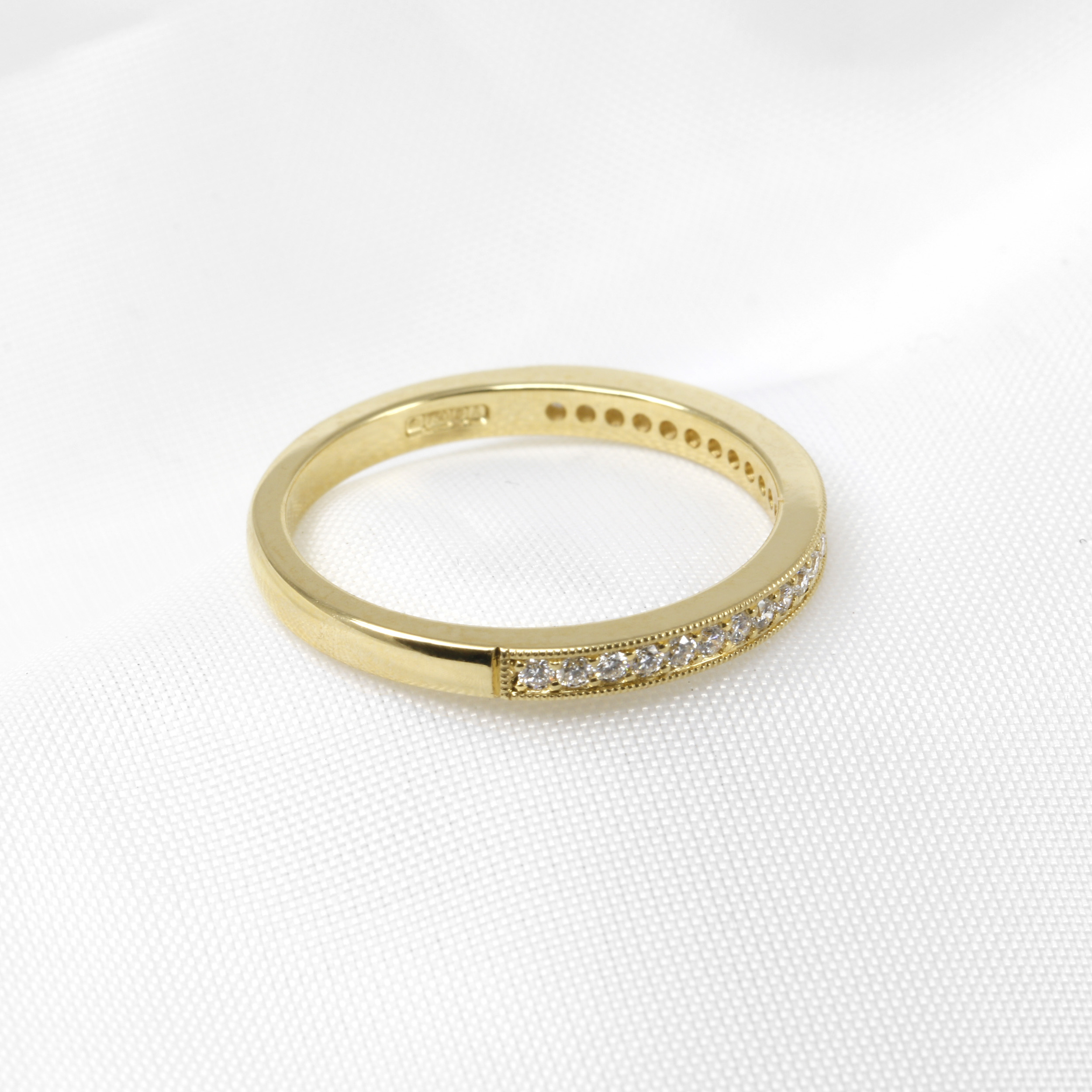 Grain Set Diamond Eternity Ring in 18ct Yellow Gold
